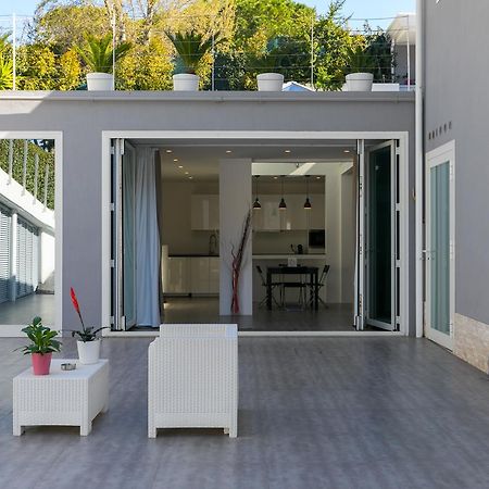 רומא Niclas Luxury Apartments מראה חיצוני תמונה